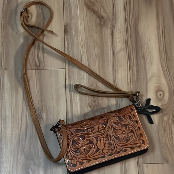 Handbags - American Darling Crossbody